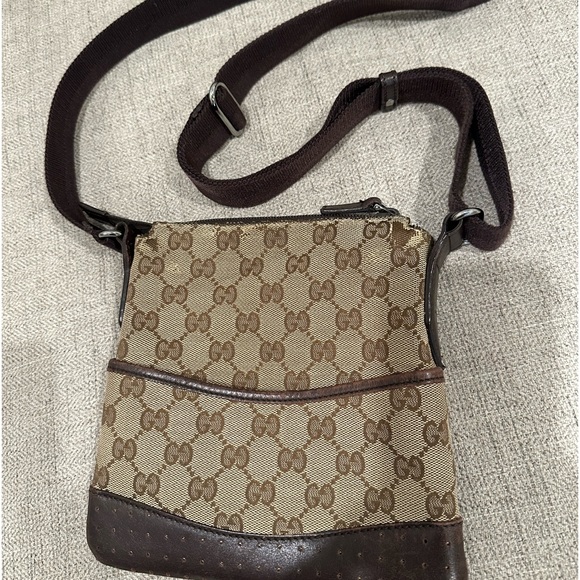 Handbags - gucci cross body messenger bag